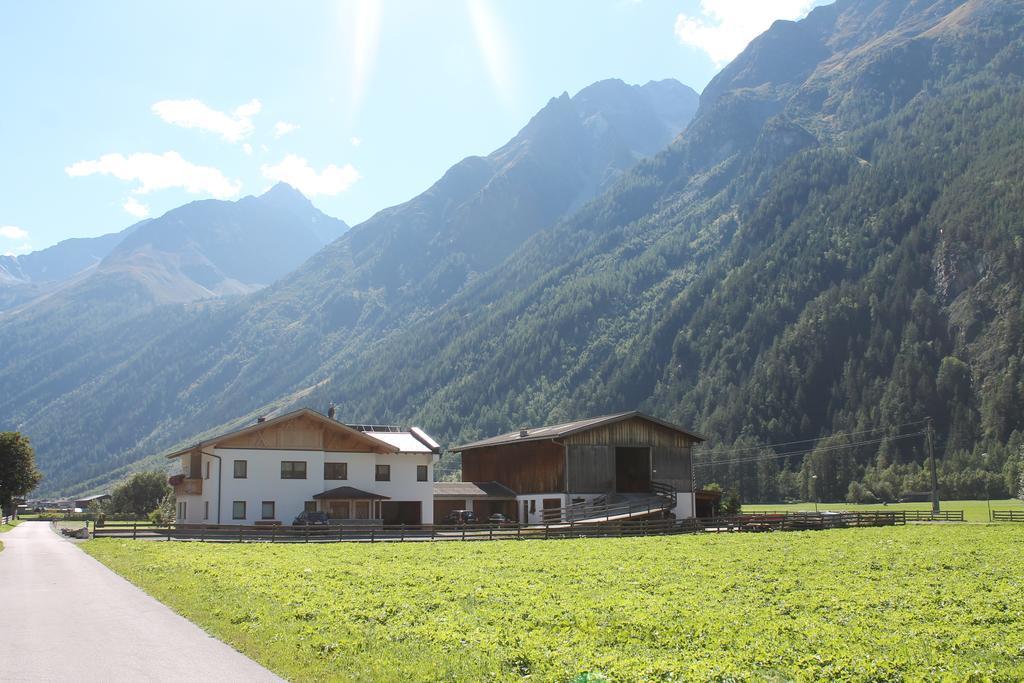 Landhaus Zell Apartment Längenfeld Exterior photo