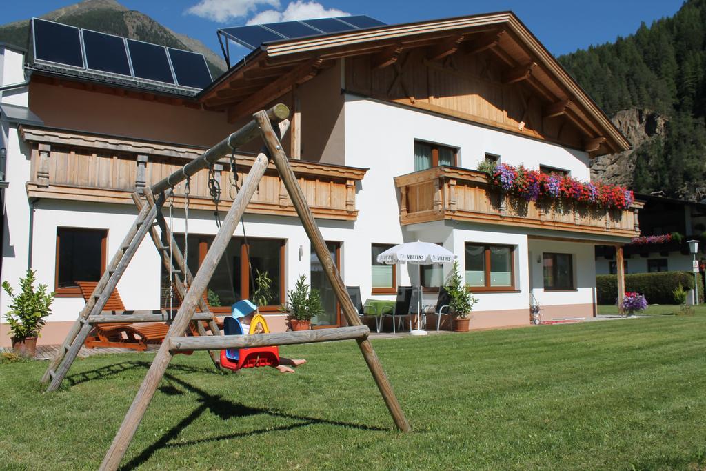 Landhaus Zell Längenfeld Exterior photo