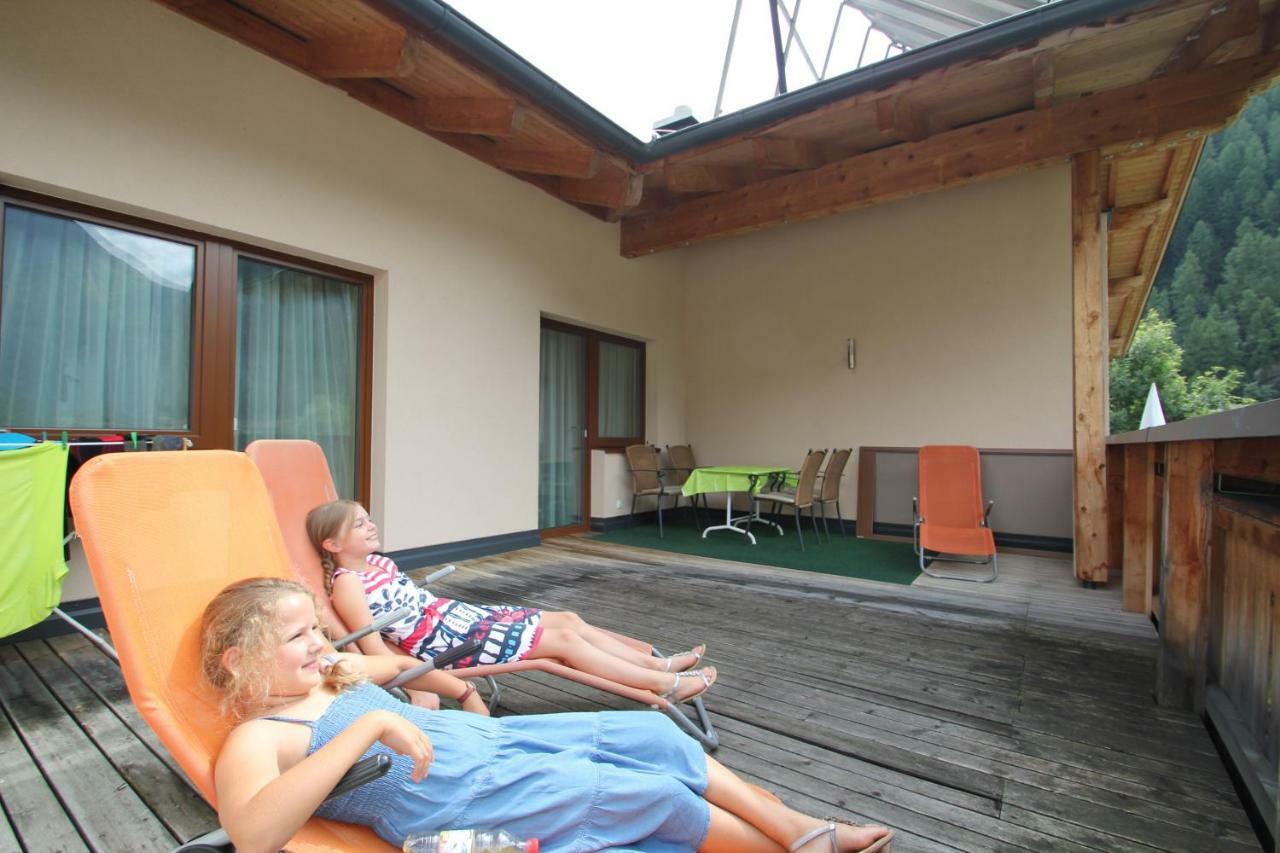 Landhaus Zell Längenfeld Exterior photo